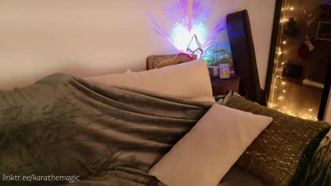 I am here around 5am GMT karathemagic online show from 9, 2, 2025