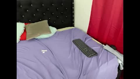 karen_josy online show from 9, 9, 2025