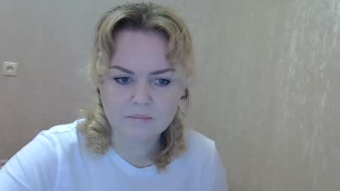 karennelsonx online show from 26, 2, 2025