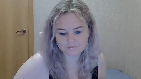 karennelsonx online show from 11, 9, 2025