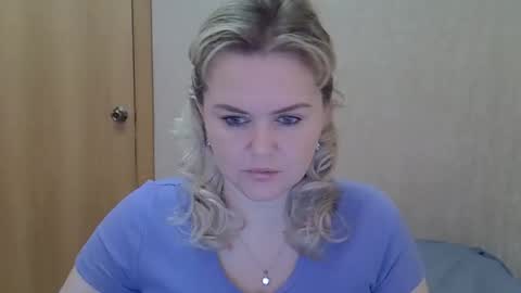 Snapshot of karennelsonx chatting on 19, 4, 2026 karennelsonx online show from 19, 4, 2026