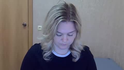 Snapshot of karennelsonx chatting on 23, 4, 2026 karennelsonx online show from 23, 4, 2026