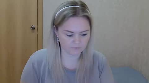 Snapshot of karennelsonx chatting on 28, 4, 2026 karennelsonx online show from 28, 4, 2026