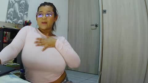 Snapshot of karihotson chatting on 27, 2, 2026 kari online show from 27, 2, 2026