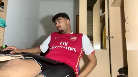 karim03larbi online show from 12, 3, 2025