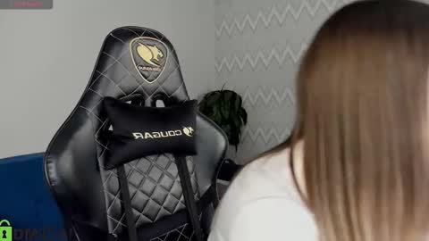 karina_broks online show from 13, 11, 2025