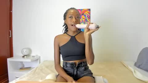 Snapshot of karina_lopez7 chatting on 6, 2, 2025 karina_lopez7 online show from 6, 2, 2025