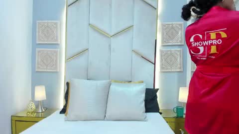 karinaacox online show from 30, 3, 2026