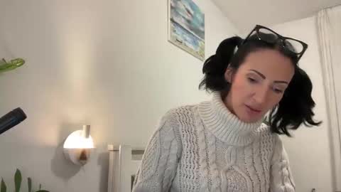 Snapshot of karinablair chatting on 28, 2, 2025 Karina online show from 28, 2, 2025