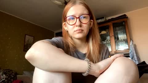 Karina online show from 11, 4, 2026