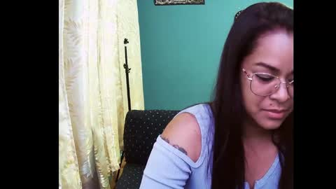 Snapshot of karitotorres chatting on 3, 3, 2025 Karito Nin online show from 3, 3, 2025