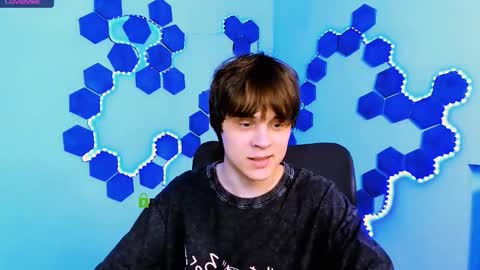 Snapshot of karl_mans chatting on 4, 12, 2025 Karl online show from 4, 12, 2025