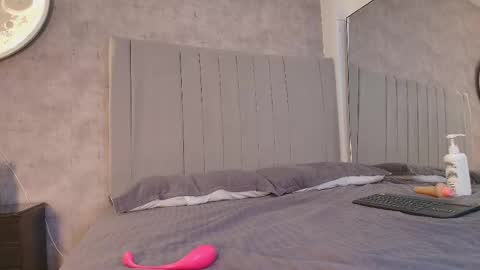 Snapshot of karla__ruiz chatting on 5, 3, 2026 Karla online show from 5, 3, 2026