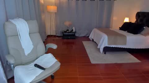 Snapshot of karla_hill_28 chatting on 12, 2, 2026 Karlita online show from 12, 2, 2026