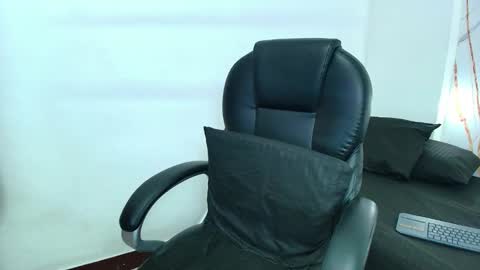 karla_hilton1 online show from 20, 2, 2026