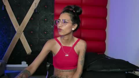 karlaslutskinny__ online show from 24, 3, 2026