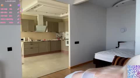 Olivia online show from 8, 11, 2025