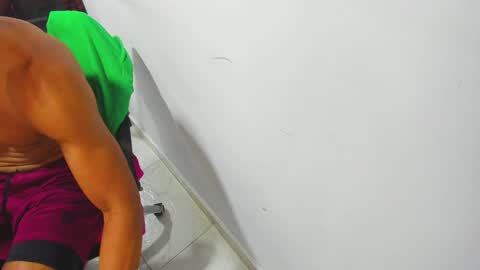 Snapshot of karljensen33 chatting on 8, 1, 2025 karlgenjen online show from 8, 1, 2025