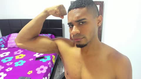 Snapshot of karljensen33 chatting on 12, 1, 2025 karlgenjen online show from 12, 1, 2025