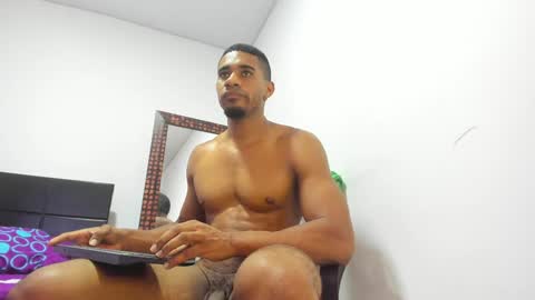 Snapshot of karljensen33 chatting on 14, 1, 2025 karlgenjen online show from 14, 1, 2025