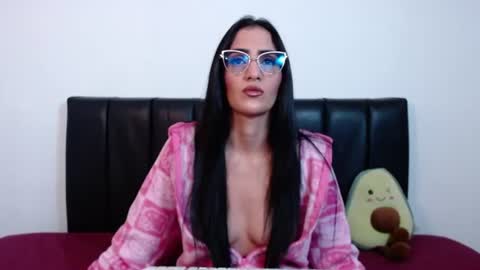 Snapshot of karlota_hank chatting on 19, 6, 2026 Karlis online show from 19, 6, 2026
