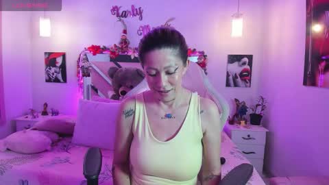 Karly Moonns online show from 30, 11, 2025