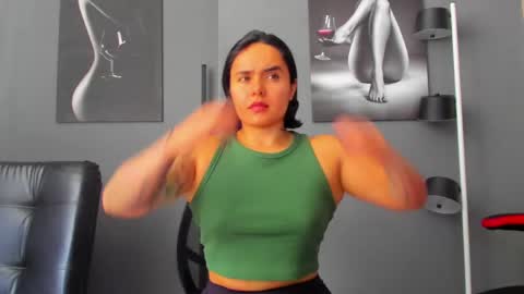 Snapshot of karlyjons_ chatting on 15, 5, 2026 online show from 15, 5, 2026