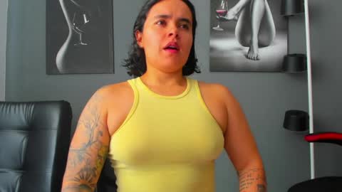 Snapshot of karlyjons_ chatting on 20, 5, 2026 online show from 20, 5, 2026