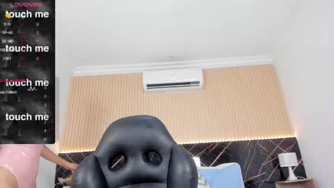Snapshot of karol_cortes chatting on 14, 5, 2026 karol_cortes online show from 14, 5, 2026