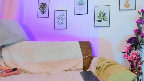 Snapshot of karol_w10 chatting on 11, 11, 2025 karol_w10 online show from 11, 11, 2025