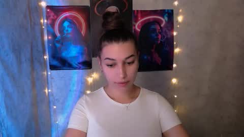 Karolina online show from 5, 12, 2025