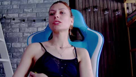Snapshot of karoline121 chatting on 21, 2, 2025 karoline121 online show from 21, 2, 2025
