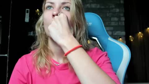 karoline121 online show from 12, 11, 2025