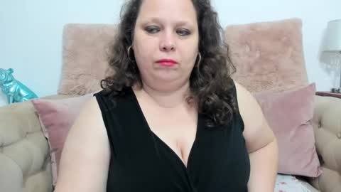 KarolineJoyy online show from 5, 3, 2025