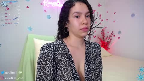 Karolina 3 online show from 27, 12, 2024