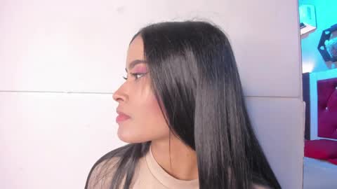 Snapshot of karoll014 chatting on 18, 4, 2026 Karol online show from 18, 4, 2026