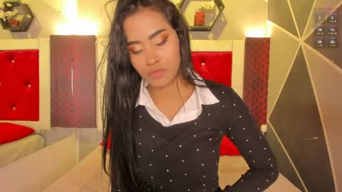 Snapshot of karoll014 chatting on 24, 4, 2026 Karol online show from 24, 4, 2026