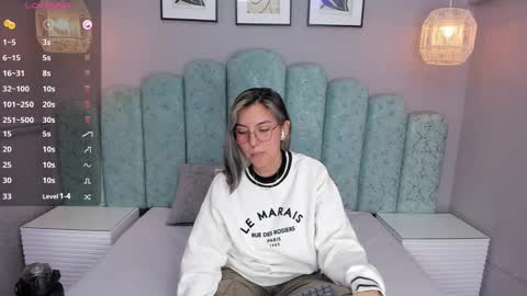 Karol Santos online show from 11, 12, 2024
