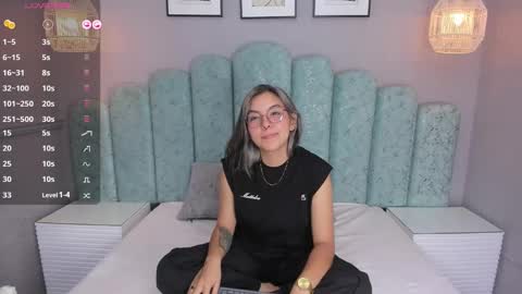 Karol Santos online show from 14, 12, 2024