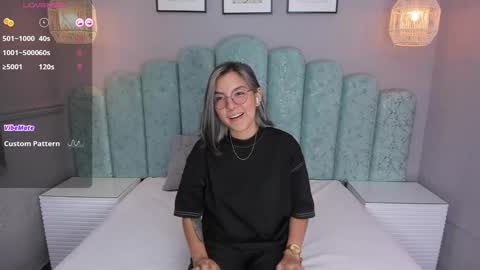 Karol Santos online show from 17, 12, 2024