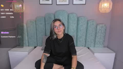 Karol Santos online show from 20, 12, 2024