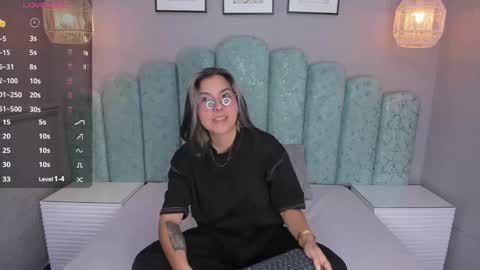 Karol Santos online show from 28, 1, 2025