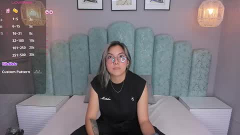 Karol Santos online show from 4, 2, 2025