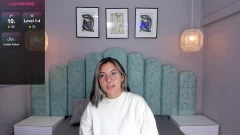 Karol Santos online show from 6, 2, 2025