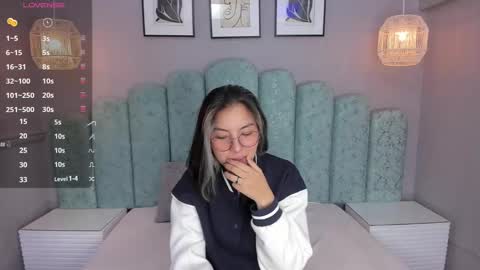 Karol Santos online show from 23, 2, 2025