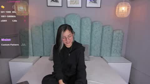 Karol Santos online show from 28, 2, 2025