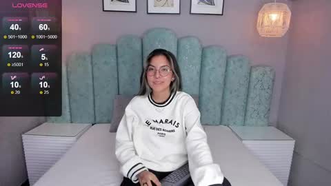 Karol Santos online show from 11, 3, 2025