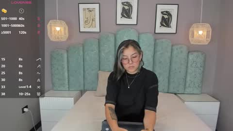 Karol Santos online show from 12, 9, 2025