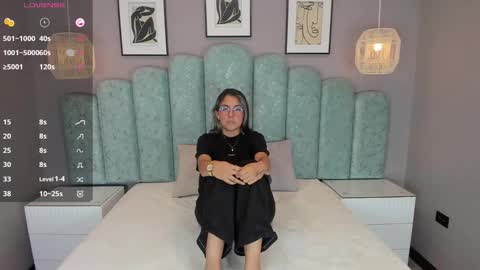 Karol Santos online show from 19, 9, 2025