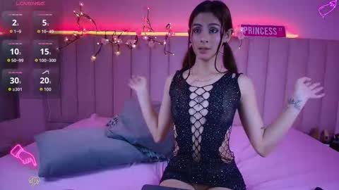 Greta Brown online show from 7, 11, 2025